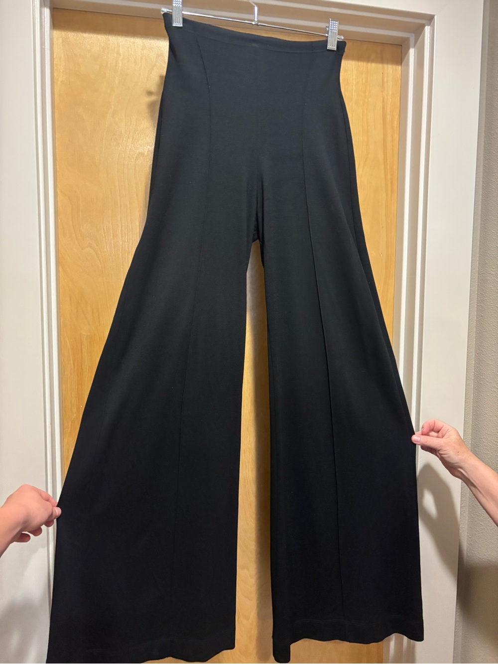 Ripley Rader “The Perfect Pant” – Black Ponte Knit Wide Leg Pants, Size 1 (XS)